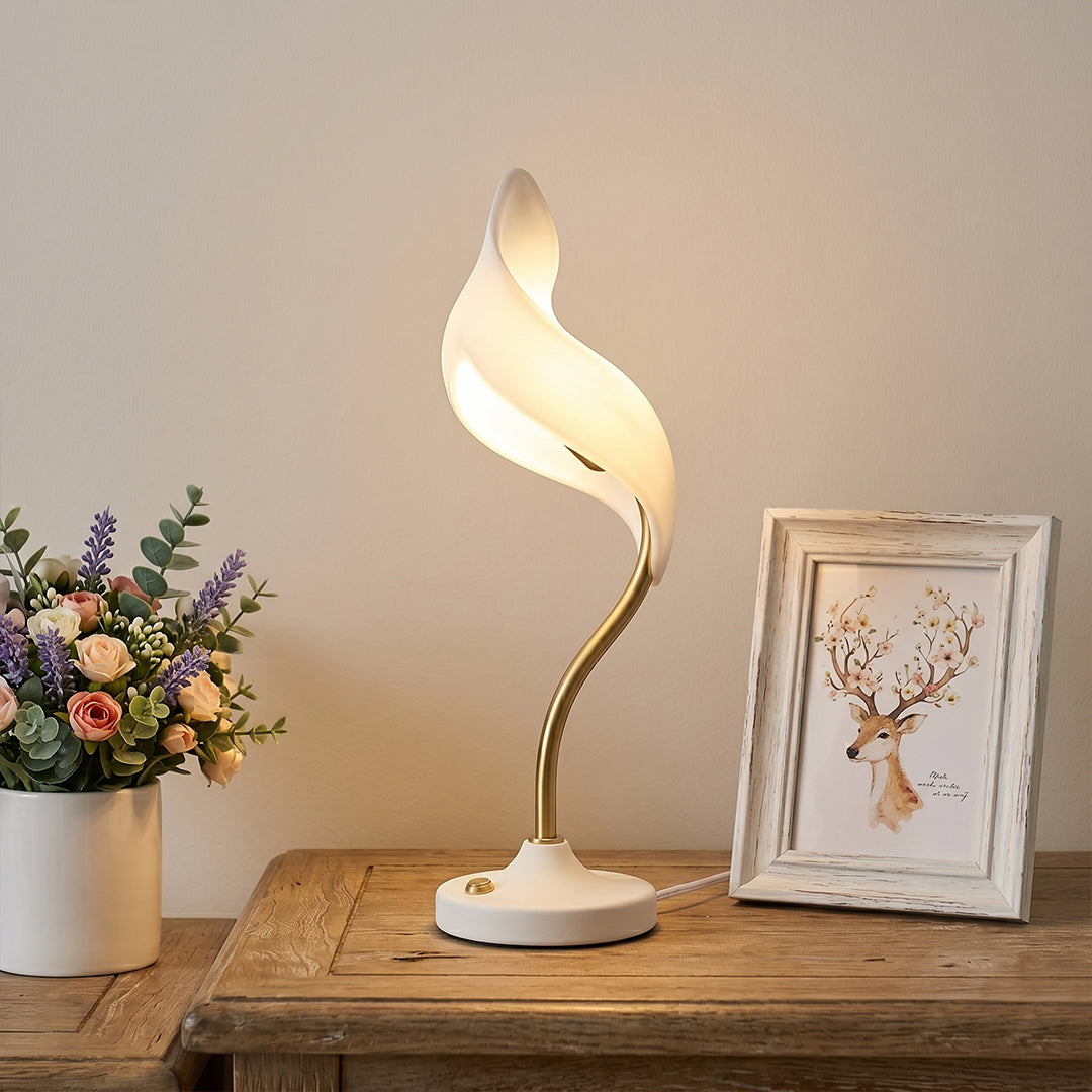Calla Sculptural Desk Lamp