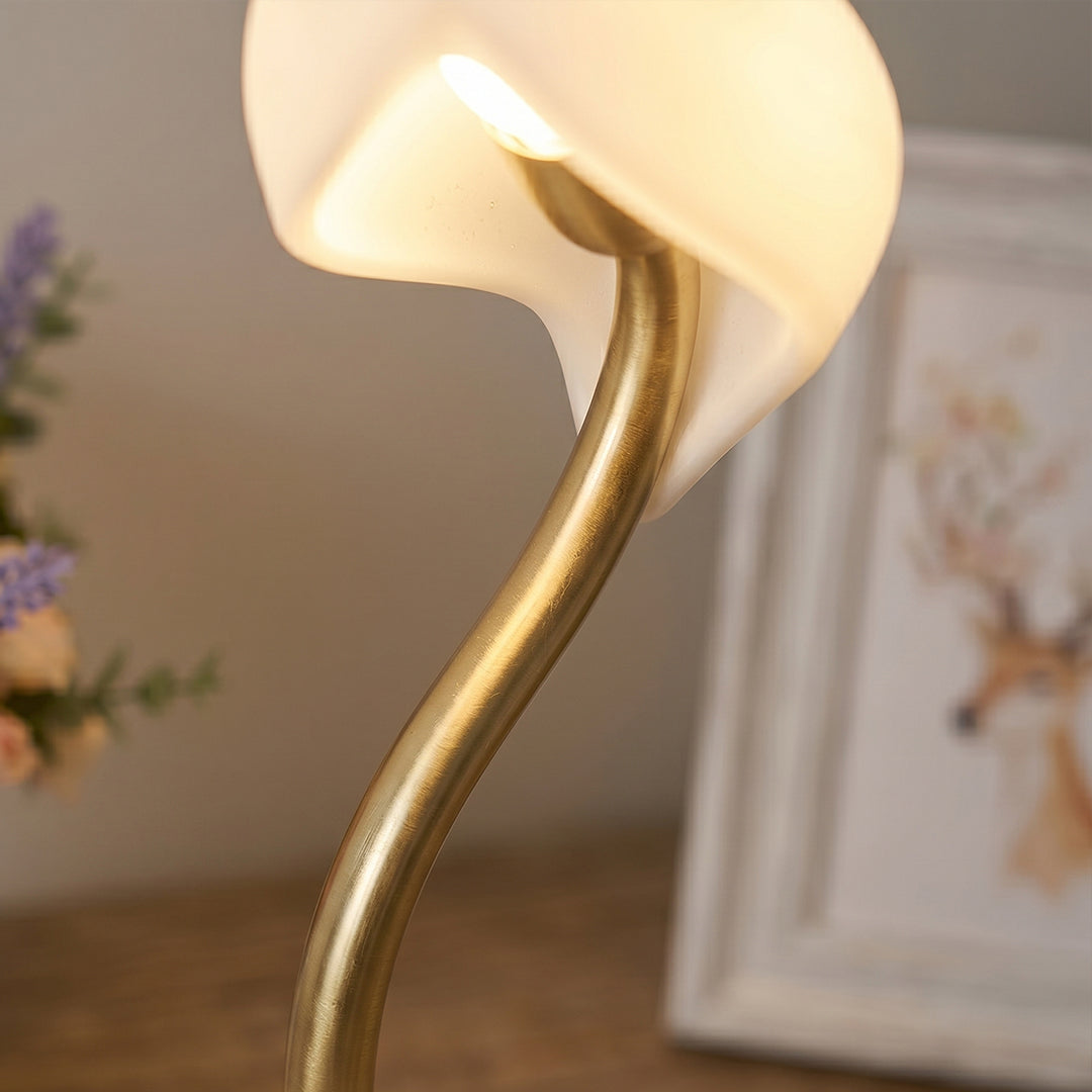 Calla Sculptural Desk Lamp
